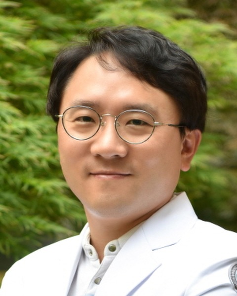 Seongheon Lee